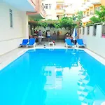 Kleopatra Sahara 3* Alanya