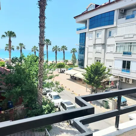 Kleopatra Sahara 3* אלאניה
